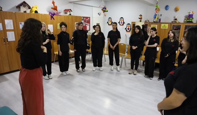 Bursa'da lise öğrencilerine kadına yönelik şiddet eğitimi