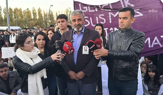 Rojin Kabaiş'in baba Nizamettin Kabaiş: Rektör bey, Rojin'e sahip çıkmadın ama bu gençlere sahip çık