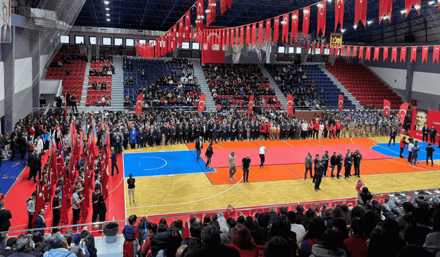 Ordu'da 29 Ekim skandalı: Jimnastik gösterisi giysi nedeniyle iptal edildi; CHP’den "sapık zihniyet" tepkisi