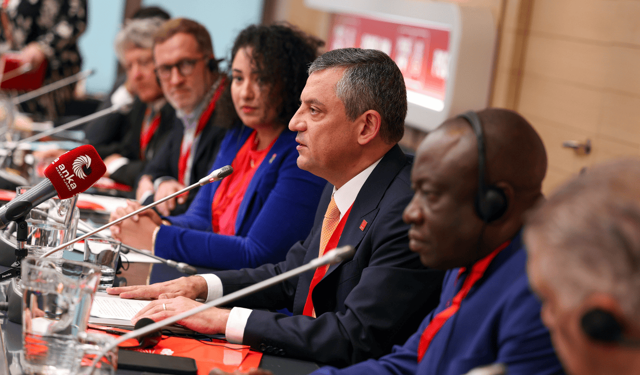 Özgür Özel, Küresel İlerici Seferberlik’in ilk toplantısı için Barselona’ya gidiyor