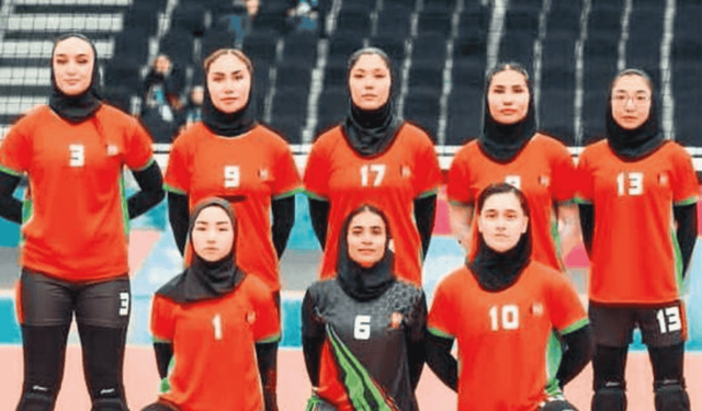 Afganistanlı voleybolcular: Kadınların gücünden korkuyorlar, İslam adı altında bizi hapsettiler