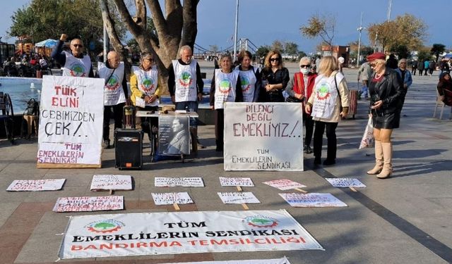 TÜM Emekli-Sen’den Bandırma'da açıklama: Emekliler yoksulluğa mahkûm ediliyor