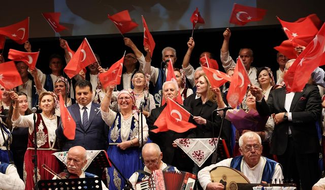 Atatürk, Bursa'da Rumeli ezgileriyle anıldı