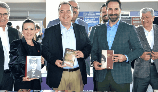Türkiye’deki yazarların adresi Manisa 8.Kitap Fuarı oldu