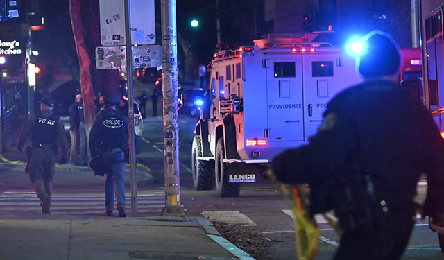 ABD'de Brown Üniversitesindeki saldırıya ilişkin yanlış şüphelinin gözaltına alındığı duyuruldu