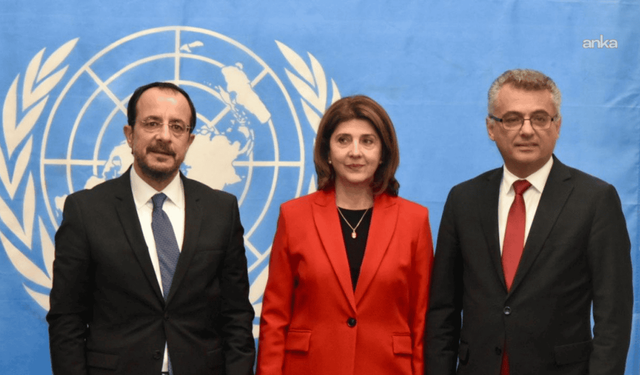 Kıbrıs'ta liderlerden 'siyasi eşitlik' ve 'Hellim' adımı