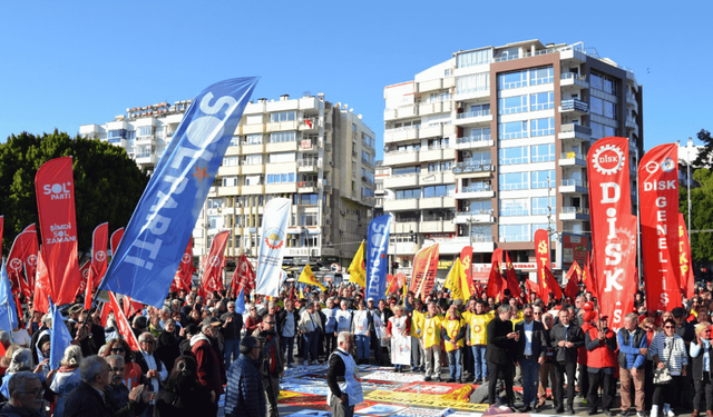 Antalya’da “Halktan, Emekten Yana Bütçe” yürüyüşü: Bu bütçe savaşın ve sermayenin bütçesi