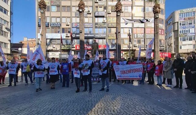 Kamu emekçileri Edremit’te bütçe ve ekonomik koşullara karşı iş bıraktı