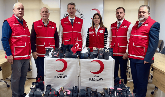 “Soğuk Hava Değil İyilik Kazansın” Türk Kızılay Manisa’dan Kışlık Ayakkabı Kampanyası