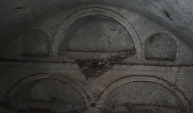 Adıyaman'da 1800 yıllık olduğu değerlendirilen kubbeli mezar odası bulundu