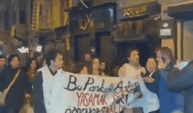 İstiklal Caddesi'nde üniversitelilerin asgari ücret protestosuna gözaltı