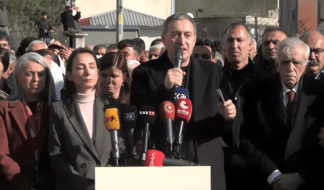 Bakırhan: Kürt'ü düşman gören, Kürt'ü katletmeye çalışanlara çanak tutan bir yaklaşım mı kader birliğidir?