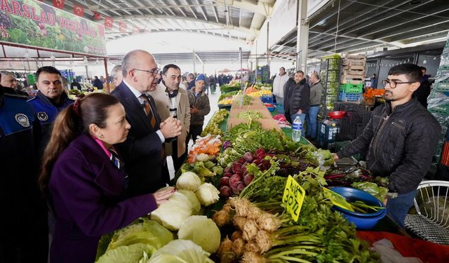 CHP Manisa Örgütleri 17 ilçede eş zamanlı sahaya indi