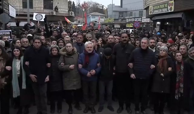 DEM Parti Eş Genel Başkanı Bakırhan’ın da katıldığı Suruç'taki yürüyüşe polis müdahale etti