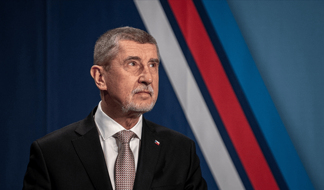 Çekya Başbakanı Babis, 15 yaş altı sosyal medya yasağını destekliyor