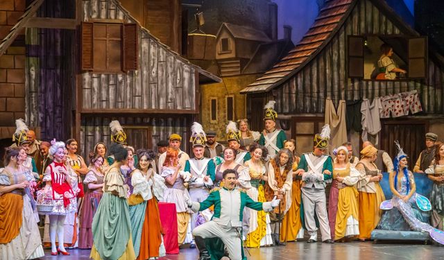 Aşk İksiri Sevgililer Günü’ne özel sahnede