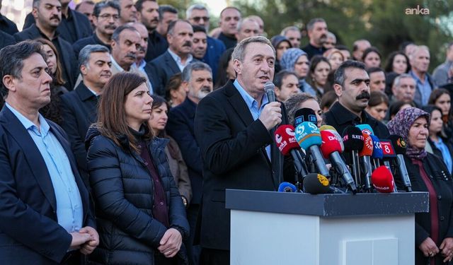 Bakırhan: Kayyumlar bu ülkenin bir utancı haline geldi, bu utancın ortadan kaldırılması gerekiyor