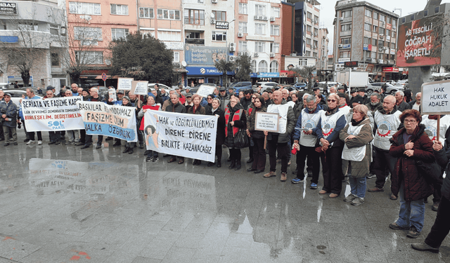 Burhaniye Emek ve Demokrasi Güçleri: Rejim siyasi partilerin ve özgür basının sesini kısarak ayakta kalmaya çalışıyor