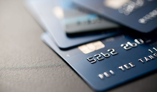 Ticari Kredi Kartı Rehberi: Nedir, Avantajları Nelerdir ve Nasıl Alınır?