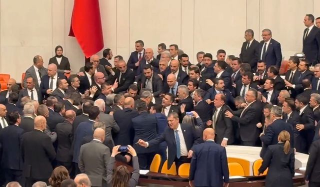 Meclis'te Akın Gürlek kavgası: CHP'li Tanal'ın yüzü kan içinde kaldı