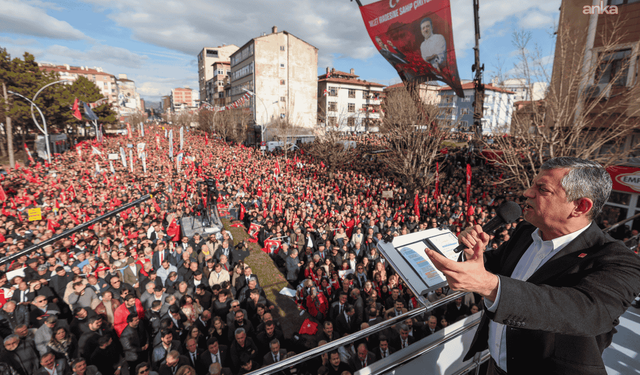 Chp genel başkanı Özel, Çorum mitinginde erken seçim ve canlı yayın çağrısı yaptı