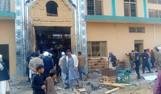 Pakistan’da Şii camisine saldırı: En az 31 ölü, 169 yaralı