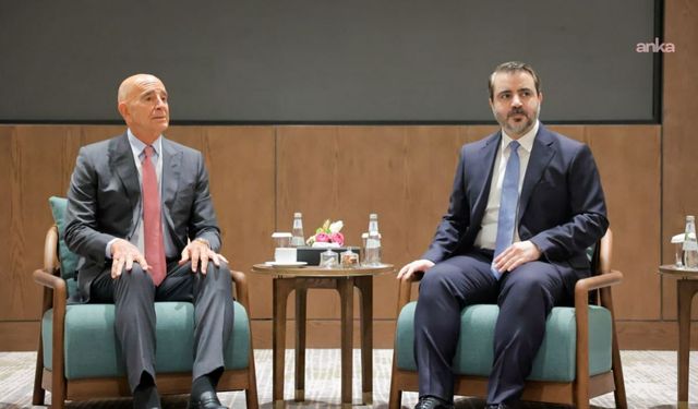 Şeybani ile ABD Özel Temsilcisi Barrack Riyad'da bir araya geldi