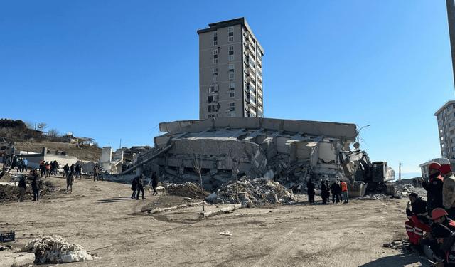 Bad-ı Saba Konutları bilirkişi raporu: 6 Şubat’ta 42 kişiye mezar olan yapıda imar onayı verenler de asli kusurlu