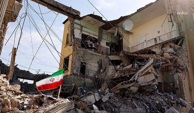 İran Kızılayı: ABD ve İsrail saldırılarında 82 binden fazla yapı zarar gördü