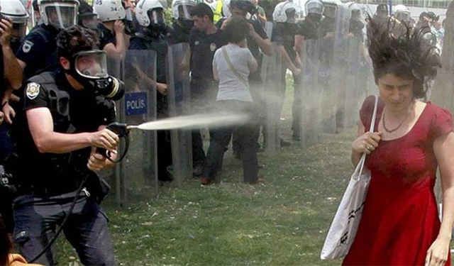 AİHM'den "kırmızılı kadın" davasında ihlal kararı