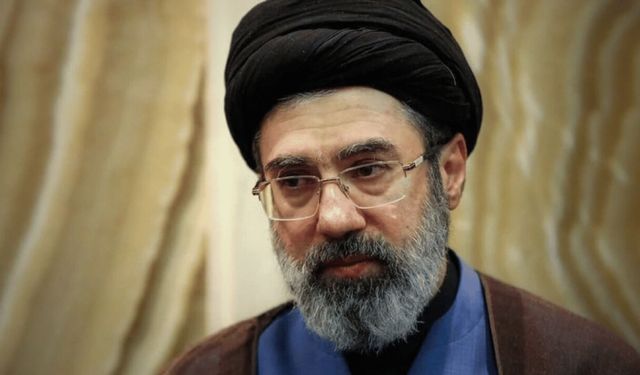 İran'ın yeni dini lideri Mücteba Hamaney oldu