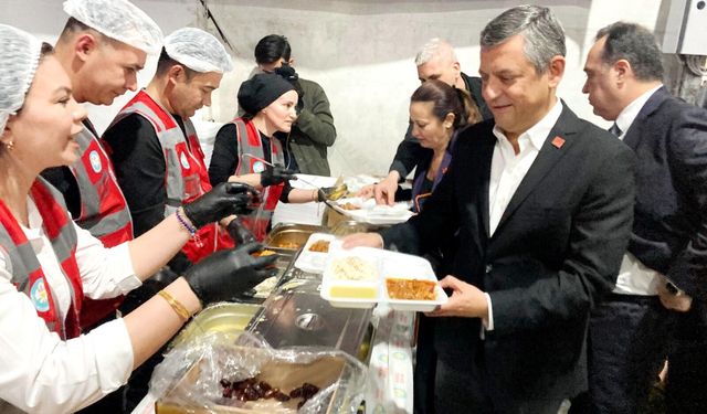 CHP Genel Başkanı Özel’den memleketi Manisa’daki iftar sonrası çarpıcı açıklamalar