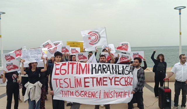 "Okulda katliam var, sorumlular istifa"