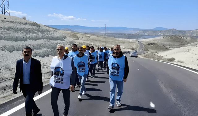 Doruk Madencilik işçileri Ankara’ya yürüyor