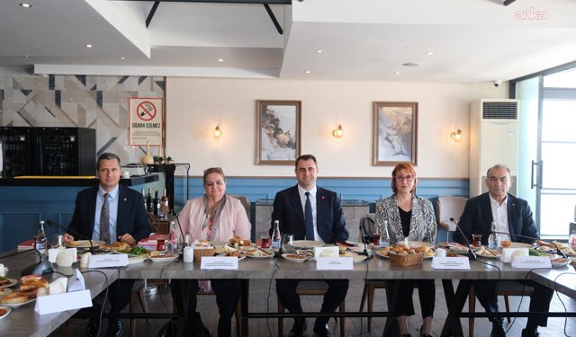 CHP'den İzmir iş dünyasıyla ekonomi zirvesi