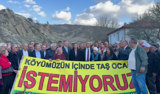 CHP'li Rızvanoğlu, Çorum'da taş ocağına karşı mücadele eden köylülerle bir araya geldi