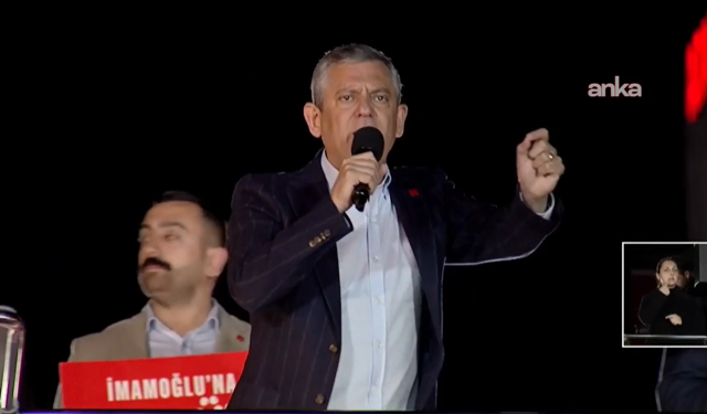 Özgür Öze Ataşehir'de konuşuyor: Beş gazeteciye aynı anda Onursal hakkında yalan ifadeler yolladınız, kayıtları elimizde