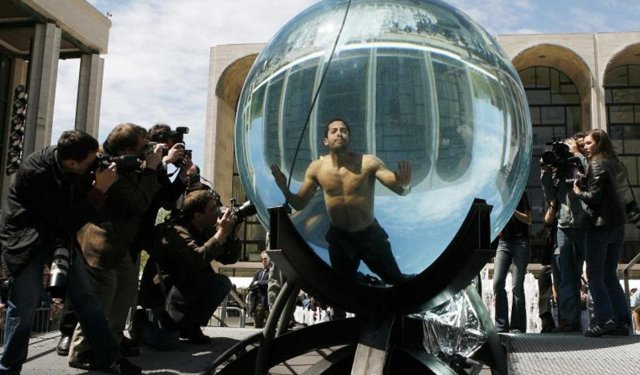 Epstein'in yıldız illüzyonistlerle ilişkisi gün yüzüne çıktı