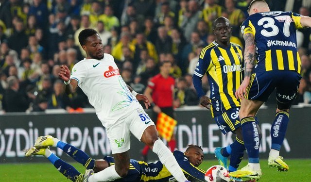 Fenerbahçe, Rizespor ile 2-2 berabere kaldı