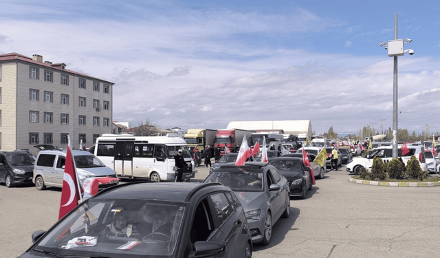 Iğdır’dan İran’a destek konvoyu yola çıktı