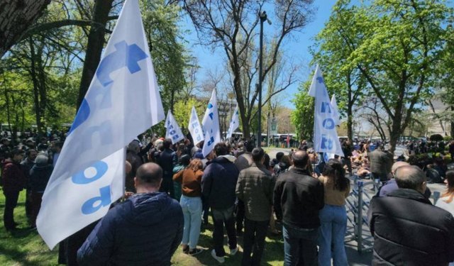 TMMOB Kurtuluş Parkı'nda direnen Doruk Maden işçilerine destek verdi