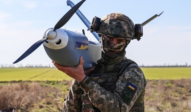 Avrupa Komisyonu Ukrayna dronlarının AB hava sahasını kullandığı iddialarını reddetti