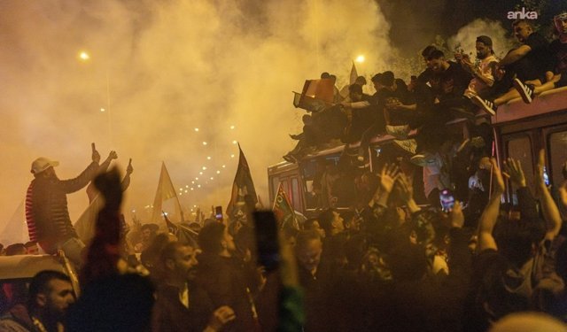 Diyarbakır Valiliği’, "Amedspor kutlamalarında uzun namlulu silah kullanıldı" iddialarını yalanladı
