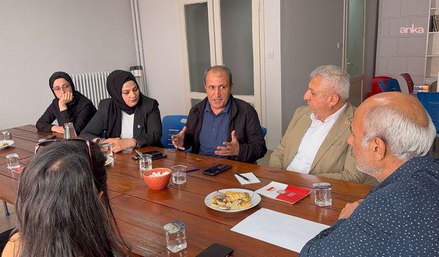 EMEP, duruşma öncesi BİRTEK-SEN'e dayanışma ziyareti gerçekleştirdi