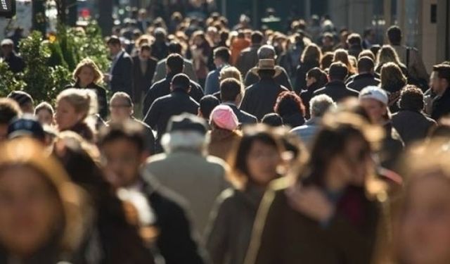 KONDA: Son 10 yılda ‘dindar muhafazakar’ gençlerin oranı yarıya düştü