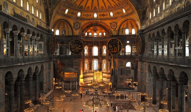 Ayasofya'nın gişe gelirinin 7 yıl daha İsviçreli şirkette olduğu ortaya çıktı