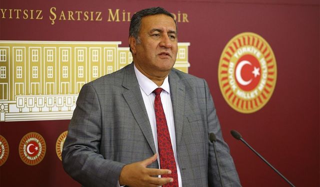 CHP'li Gürer: "Üniversite mezunu işçiler memuriyet kadrolarına alınmalı"