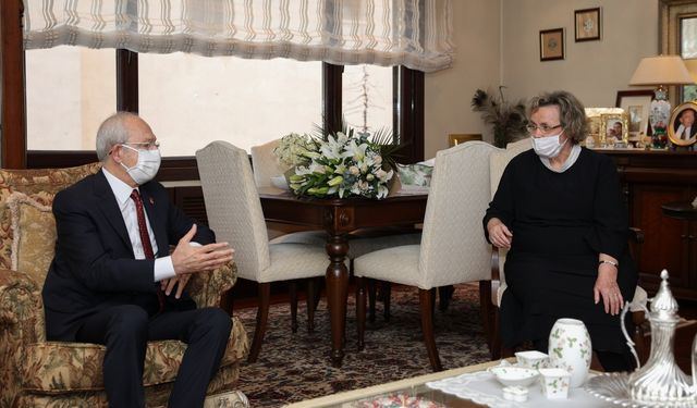 Kılıçdaroğlu, Seval Türkeş'i ziyaret etti