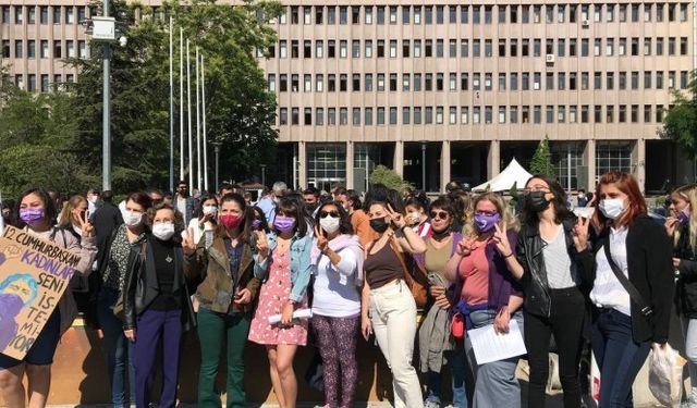 Ankara Adliyesi önünde gözaltına alınan kadınlar serbest bırakıldı