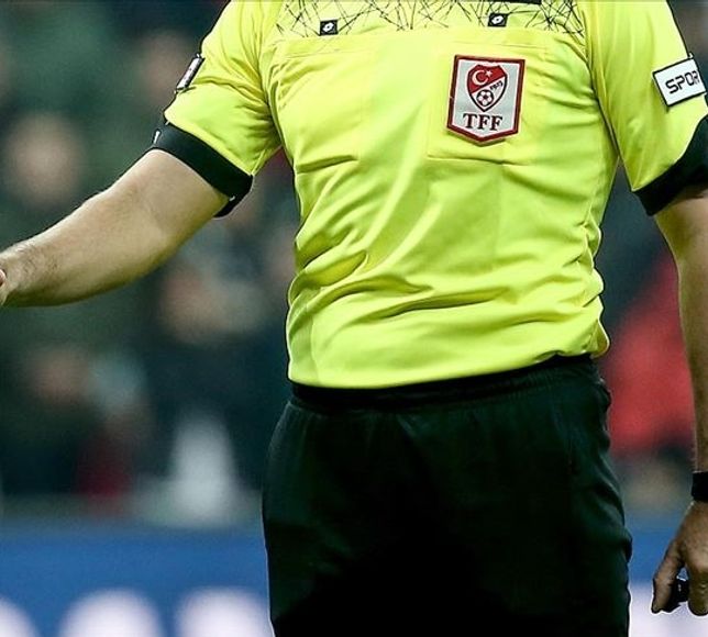 Süper Lig'de 33. hafta maçlarını yönetecek hakemler açıklandı